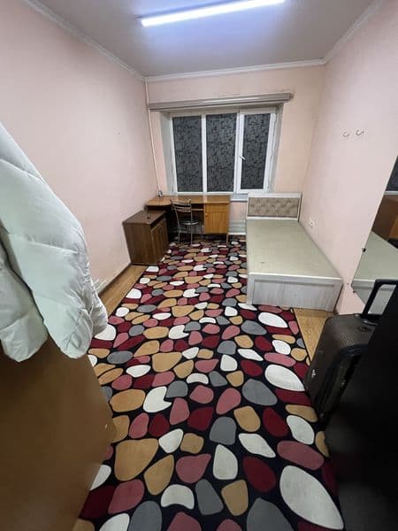 uyda hamma sharoit bor yashashga 3 xonalik uy kirmoshina iss