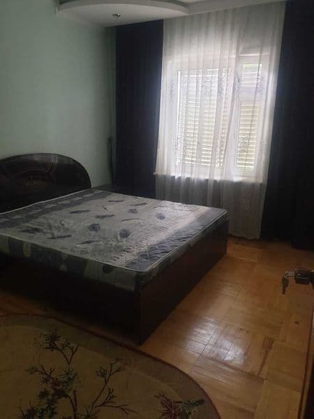 Срочня сдаётся квартира мирободские район Електра Апарат 2 э