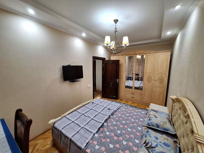 Мирабодский ЦУМ<br />
Между Метро Ойбек и Космонавтов <br /> — фото 5