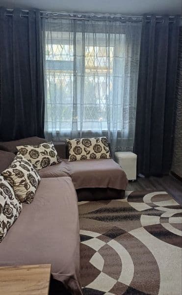 Срочно сдается квартира на максим горьком, недалеко от метро