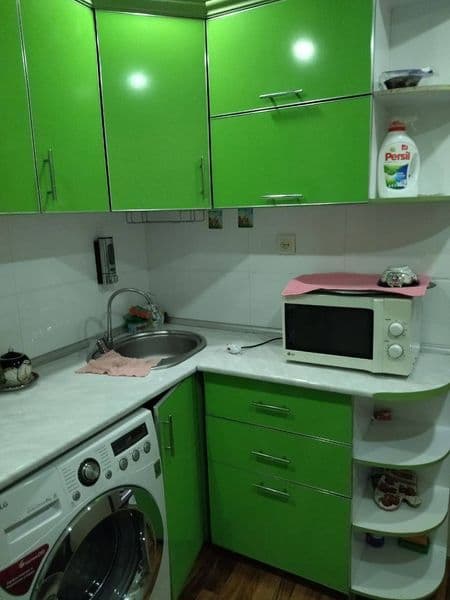 2 хонали Олмазор<br />
Кора камиш 2/4га<br />
Яхши тоза уй<b