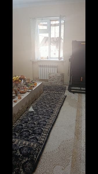 Sergeli metro<br />
<br />
900 ming sum <br />
<br />
Xona 1