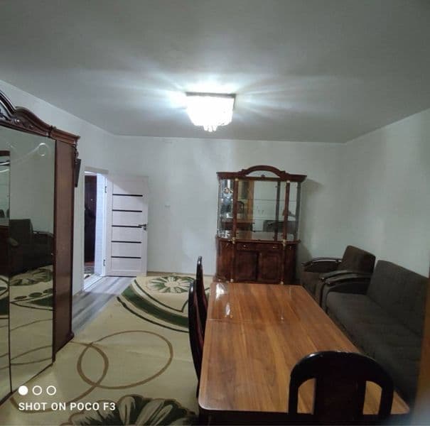 Kvartira ijaraga beriladi<br />
ID: A111<br />
<br />
Rayon: