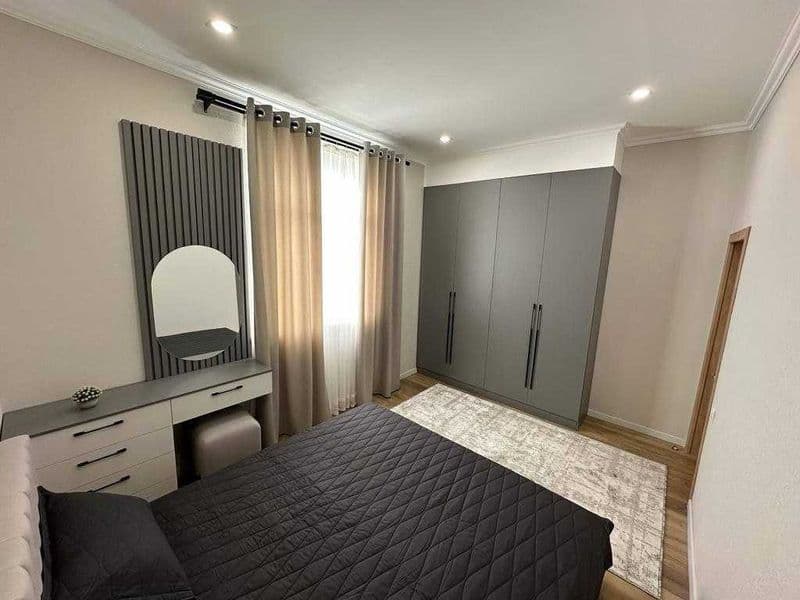 К вашему вниманию рады представить 2х комнатную квартиру на 