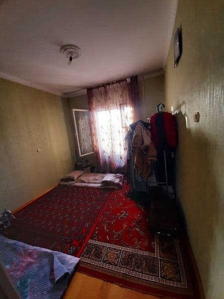 Студент 4та киз олинади 700000 интернет вайфай кир мошина бо