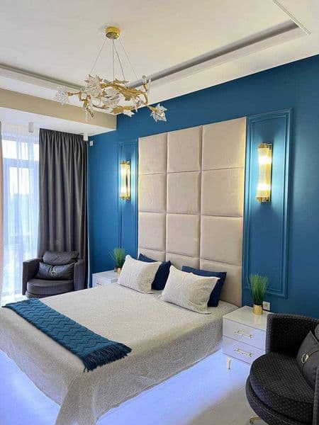 3 комнатную квартиру на 7 этаже,<br />
В квартире есть все н