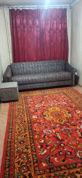 Buyuk ipak yo'li metrosi yonida 4 xonali kvartira,  2-etaj h