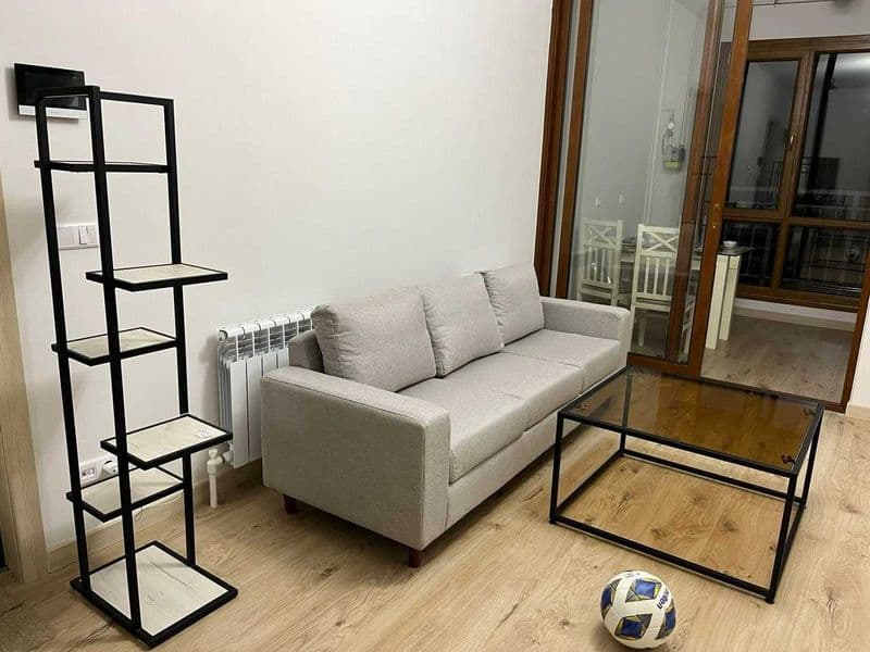 Yaxshi oilaga 2 xonali kvartira ijaraga beriladi. "Manzara" 