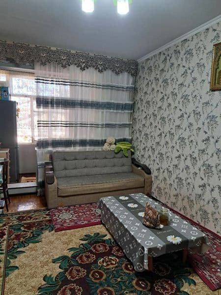 Mirzo Ulugbek tumani massiv Yalanģoch 1 xona 2 xona qilingan