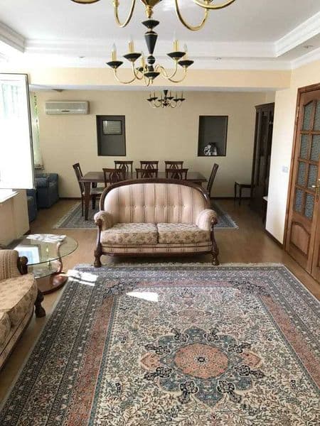 Сдается квартира на Ц-6<br />
Ориентир - Ресторан на Небе<br