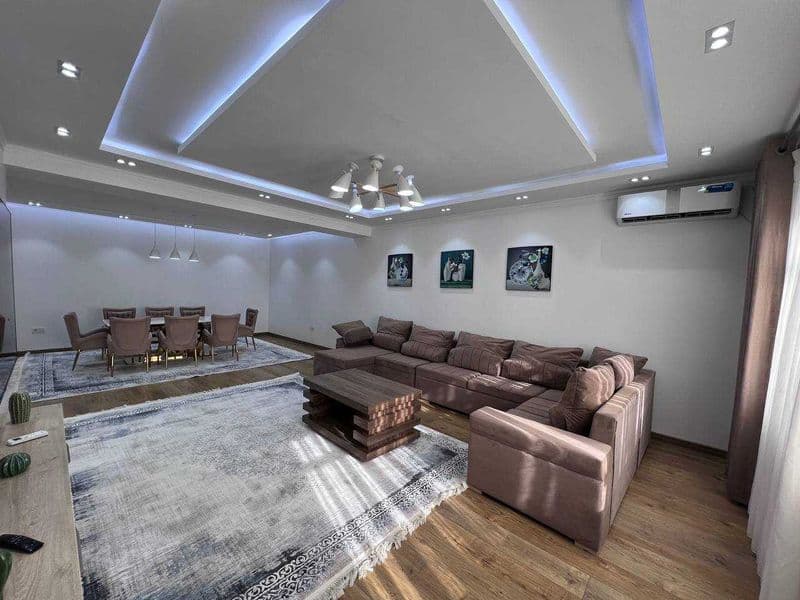 Новостройка Авторский проект<br />
Площадь - 130 кв.м. <br /