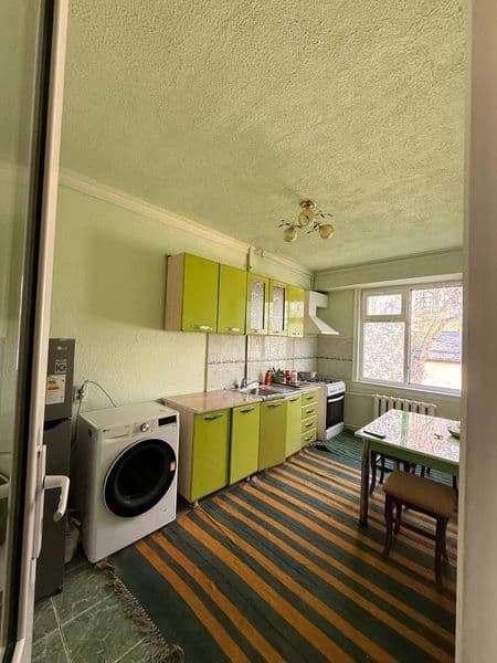 В аренду 2 х комнатная квартира <br />
Площадь 55 м2<br />
Б