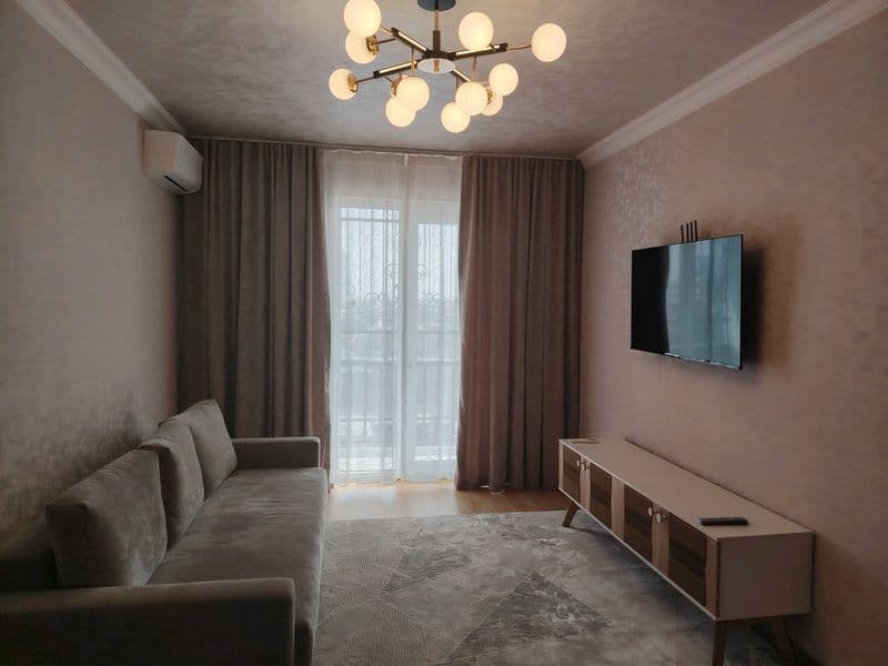 Сдаётся 2-х комнатная квартира в районе Чиланзар (новостроек