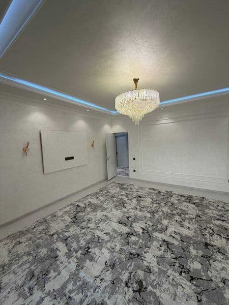 Texnikalar bor<br />
Mebel va pardalar qiberiladi<br />
Stoy