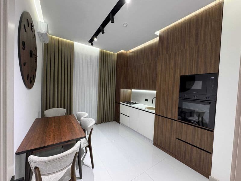 Информация о квартиры:<br />
• Тип: Аренда, Жилой<br />
• Ко — фото 2