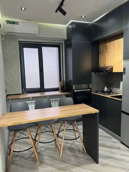 Район: Яккасарайский<br />
Адрес: ЦУМ<br />
<br />
• Комнат: — фото 3