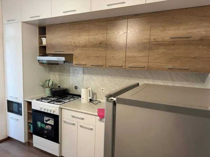 Район ; Алмазар<br />
Адрес : Карасарай<br />
<br />
—   ком — фото 3