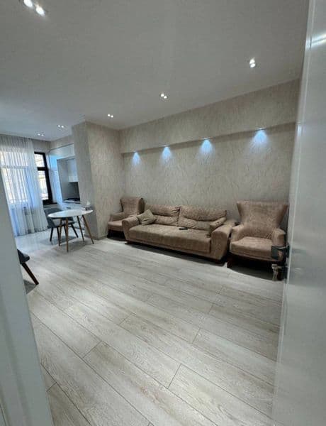 На русском языке:<br />
<br />
Не нашли квартиру на OLX?<br 