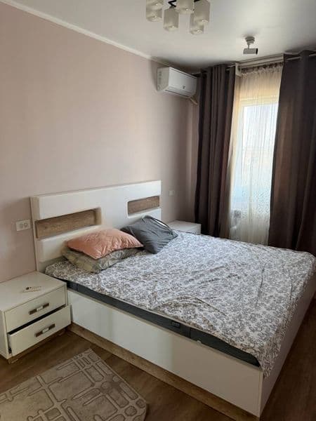 3х комнатная<br />
75 кв.м<br />
Вторичка<br />
Евро ремонт<