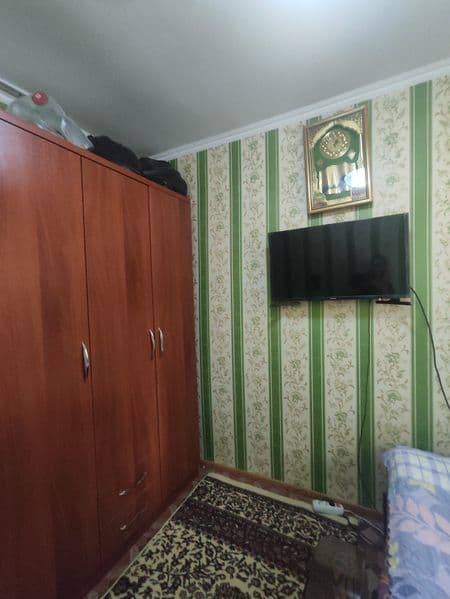 Сдаётся 1 комната в 2х ком кв с ХОЗЯИНОМ, спальня, телевизор — фото 4