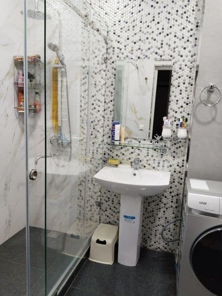 Olmazor tumani Beruniy metro yaqnida arenda bezmakler 1 xona — фото 3