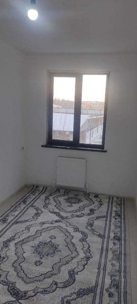 Yashnobod tumanida 4 metro[Olmos] bekatida joylashgan 2 xona