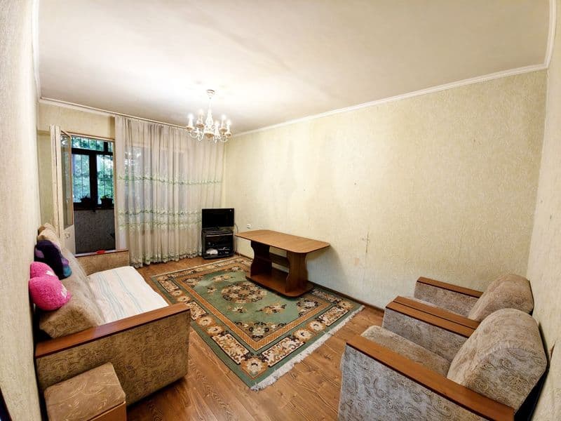 Район: #Яшнабад<br />
массив #Лисунова-1<br />
Рядом школа 6