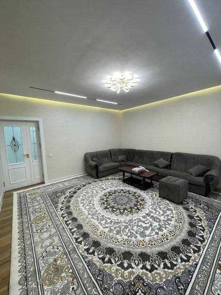 Сдается квартира с красивым ремонтом<br />
<br />
• Район: Ш