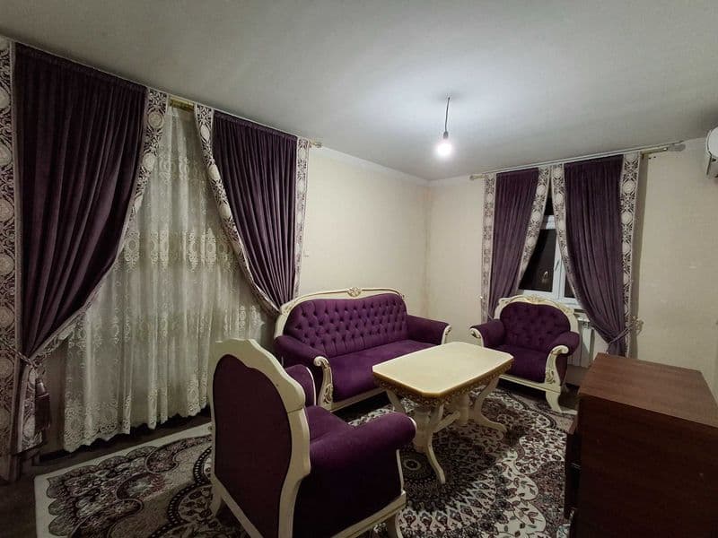 Сергели 7 А<br />
<br />
3 xonalik uy uzoq muddatga qoyiladi