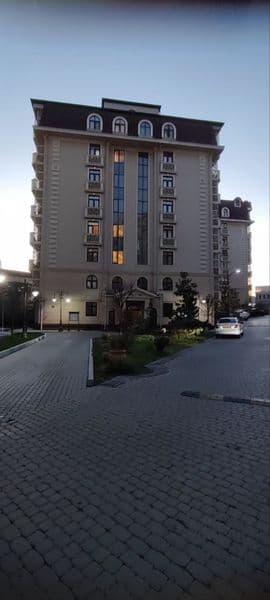 Сдается 3-х комнатная квартира в жилом комплексе Golden Hous