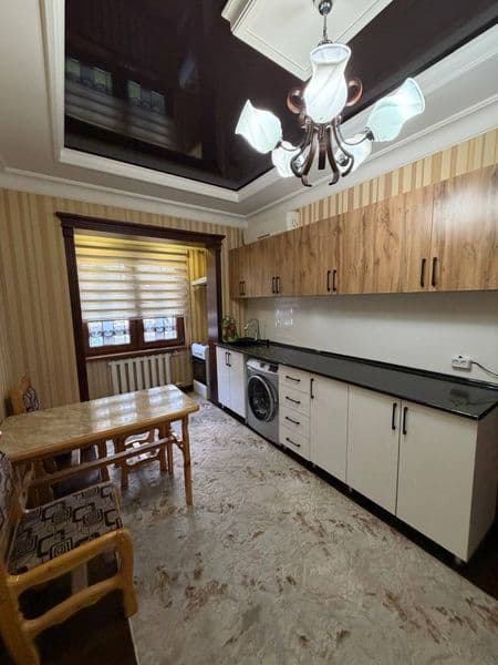 Срочно сдаётся Мирзо Улугбек район Дархан 2х комнатная кварт — фото 3