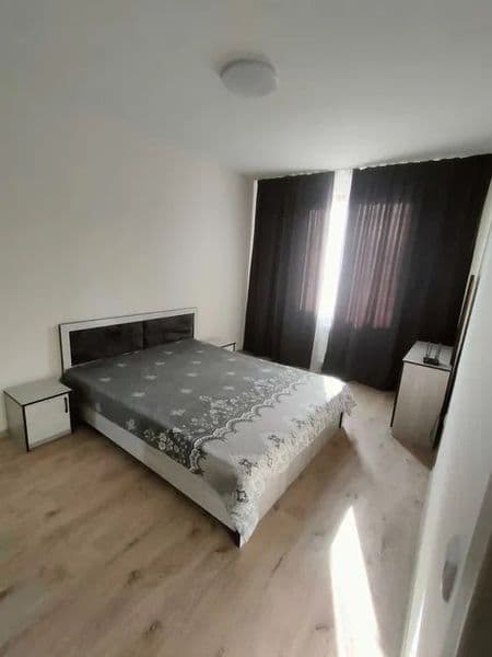 Сдаётся шикарная 2-комнатная квартира <br />
<br />
• Район: