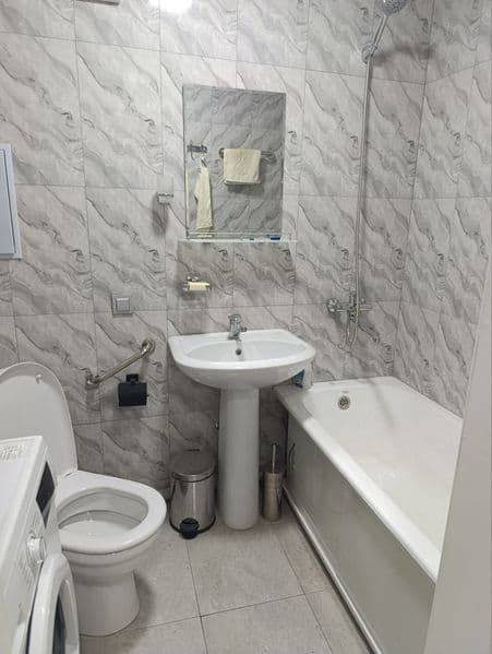 Сдается квартира после ремонта, лоджия 2х6, комнаты смежные, — фото 5