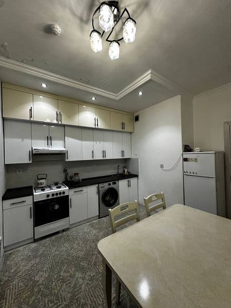 Yashnobod tumani Olmos mahallada  honali uy uzoq muddatga oi