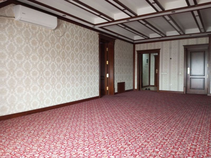 Сдается уютная 4-комнатная квартира, на 4 этаже, на долгосро