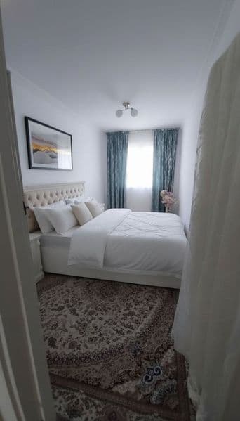 Чилонзор 12 квартил 2 хона оила узок мудатга ижарага берилад