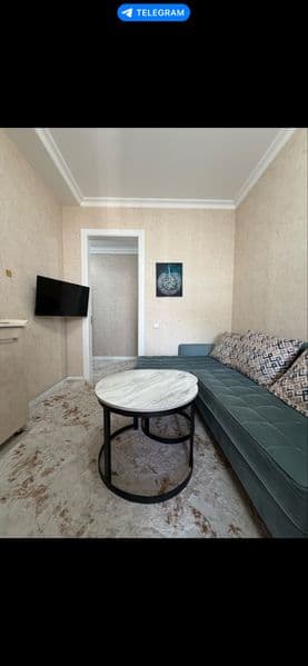 чистая уютная с обстановкой для семьи новостройка метро Мирз — фото 3