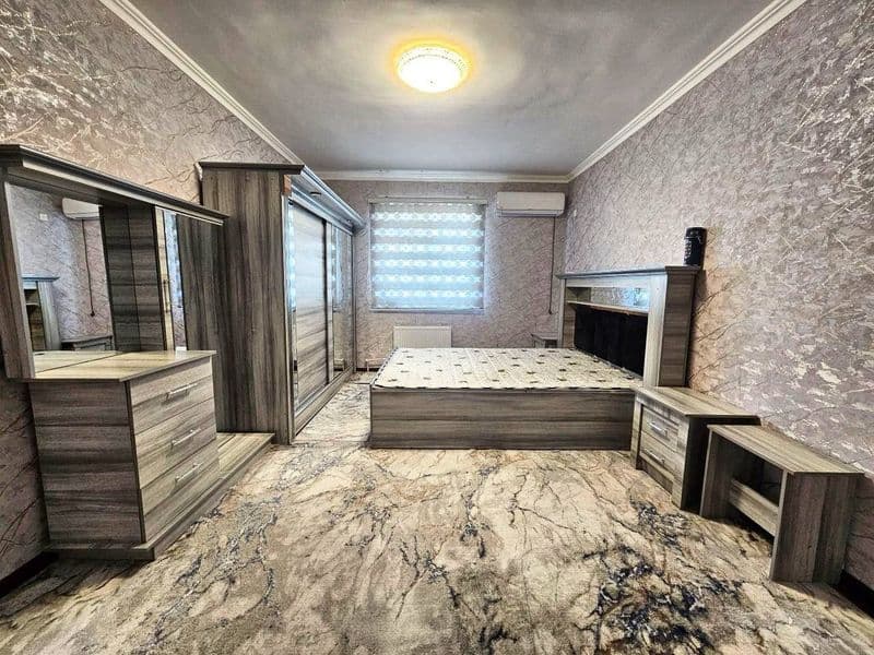 Алмазарский район, рядом с метро «Беруни». 2-комнатная кварт