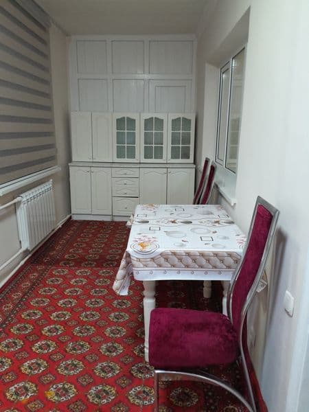 Masiv Qoratosh  3 xona 1 etaj holati yaxshi +998773701155