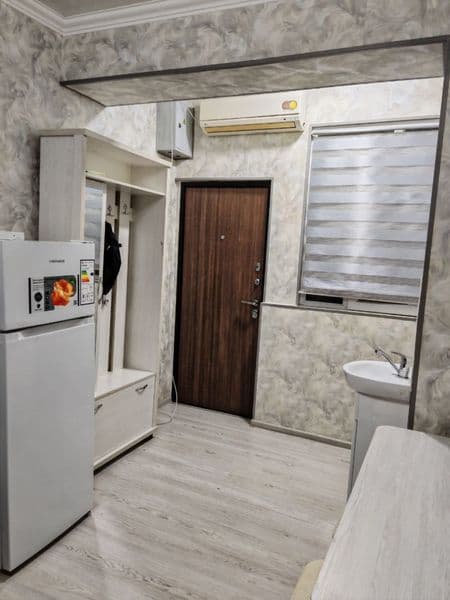 Буз-2<br />
Чимган<br />
1 хона<br />
25 м2<br />
350$<br /> — фото 2