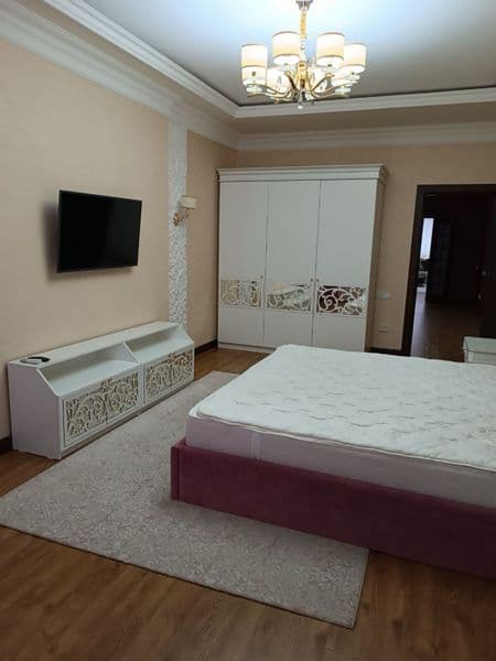 3-комнатная 2-этаж 7-этажный кирпичный дом <br />
<br />
нов — фото 2