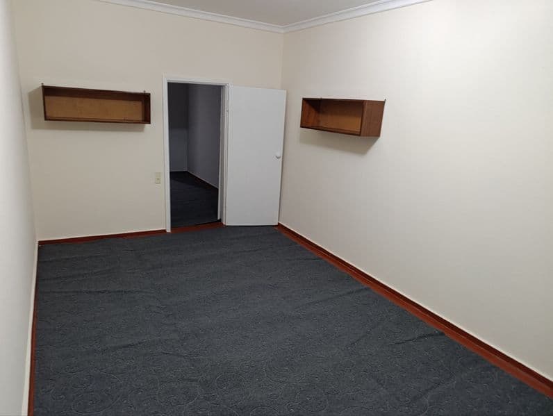 Чилонзор Ц-квартал Номдор ропарасида 3хонали квартирага 1та 