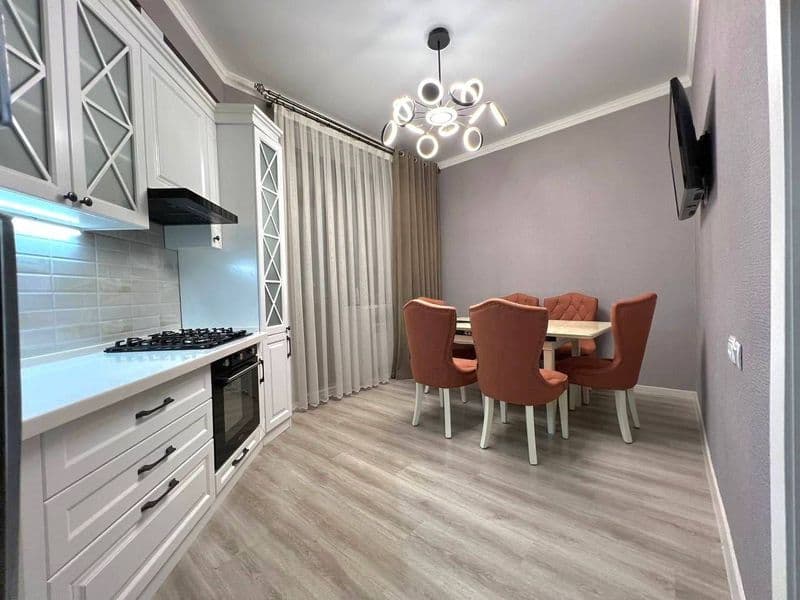 ЭЛИТНЫЙ КОМПЛЕКС <br />
Красивый охран.двор <br />
Фонтан де — фото 5