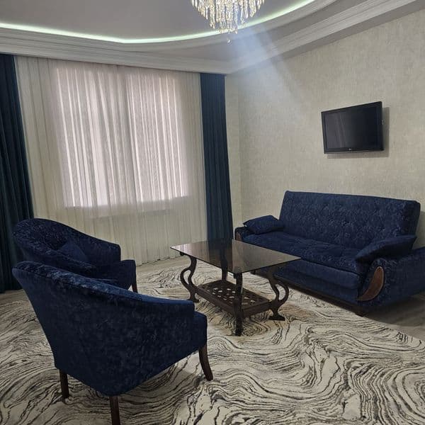 Сдаётся 3-комнатная квартира с евроремонтом с мебелью и техн