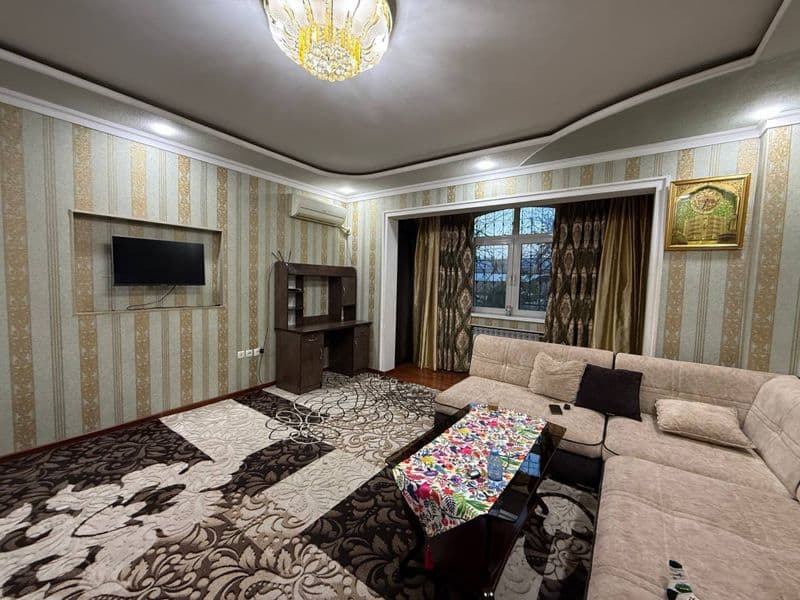 Сдается на м-в Авиасозлар (ДК Авиастроителей) 2 комнатная кв