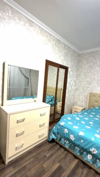 Parkentskida Navastroyka domda ijaraga kvartira beriladi. Uy — фото 3