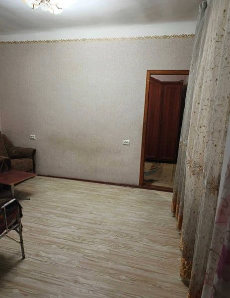 Цум <br />
Метро Космонавтов <br />
<br />
 2х комнатная<br 