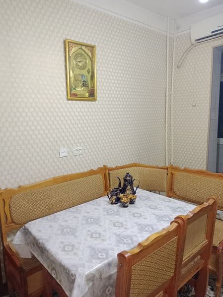 Сдаётся своя 4-комнатная квартира.<br />
<br />
Адрес: Чилан