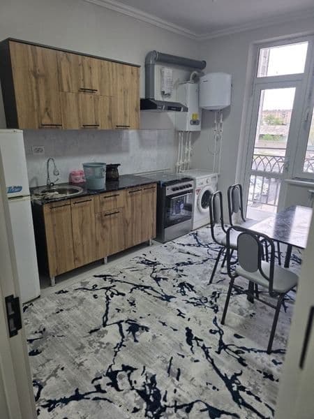 YANGI HAYOT tumanida Nur hayot turar joy majmuosida 2-xonali