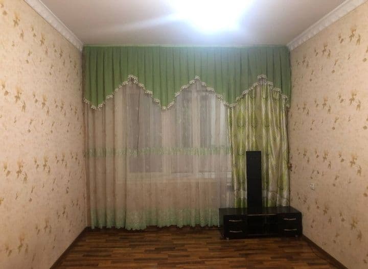 АРЕНДА - 3/2/5.<br />
массив Хумаюн.<br />
Площадь: 78 кв.м.